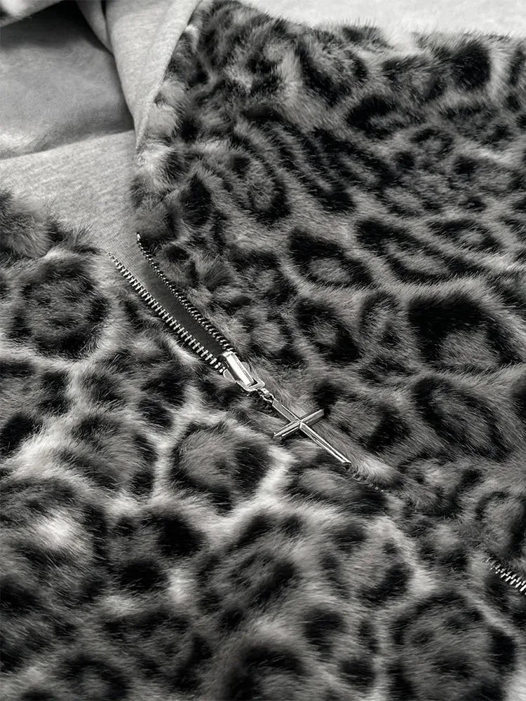 Europe, America, autumn and winter, the new hoodie with leopard print on both sides is fashionable and personalized.